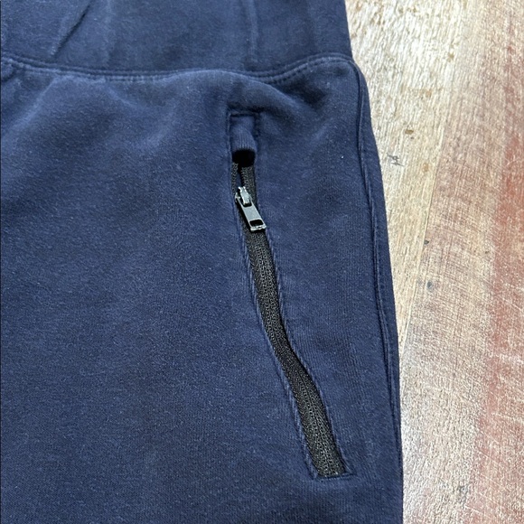 Uniqlo Navy Zipper Pocket Sweatpants - Picture 2 of 7